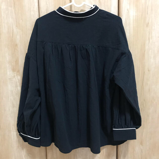 【ice様専用】パイピングシャツ／YE LiBARE レディースのトップス(シャツ/ブラウス(長袖/七分))の商品写真