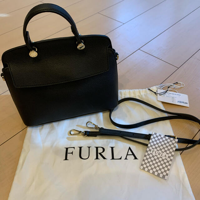 2日間限定値下げ❣️furla マイパイパー　レザー　2way ブラック　美品ショルダーバッグ