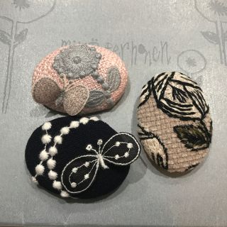 ミナペルホネン(mina perhonen)の【モンキチ様専用】ミナペルホネン bonheur×⚮̈ ピンク ハンドメイド(コサージュ/ブローチ)