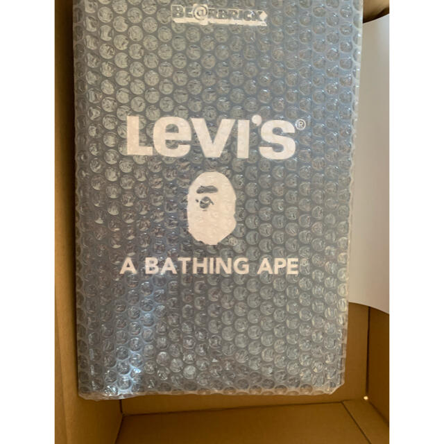 A BATHING APE(アベイシングエイプ)の BAPE X LEVI’S BE@RBRICK 100% & 400% SET ハンドメイドのおもちゃ(フィギュア)の商品写真