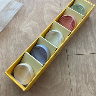 ルクルーゼ(LE CREUSET)のルクルーゼ　フレンチパステル箸置きセット(カトラリー/箸)