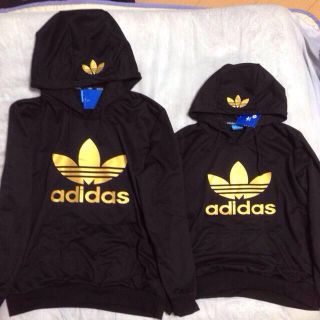 adidas♡パーカー