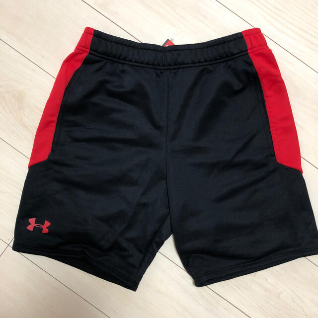 UNDER ARMOUR(アンダーアーマー)の★未使用•新品★アンダーアーマー　短パン　 メンズのパンツ(その他)の商品写真