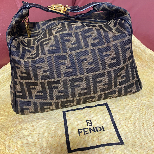 美品 FENDI フェンディ ヴィンテージ ズッカ