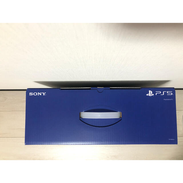 PlayStation(プレイステーション)のPlayStation5 本体 ディスクドライブ搭載モデル　通常版　新品 エンタメ/ホビーのゲームソフト/ゲーム機本体(家庭用ゲーム機本体)の商品写真