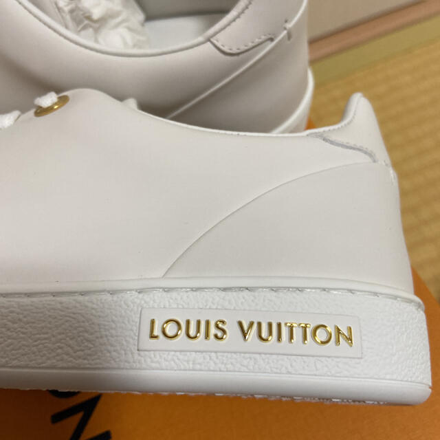 LOUIS VUITTON - ルイヴィトン スニーカー 未使用品 シャネル LOUIS VUITTON - ルイヴィトン スニーカー 未使用品 シャネル