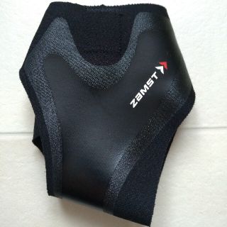 ザムスト(ZAMST)のZAMST フィルミスタアンクル　右足首M(トレーニング用品)