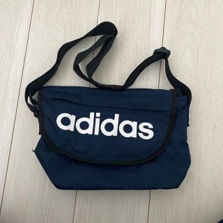 アディダス(adidas)のadidas ウエストポーチ(ボディバッグ/ウエストポーチ)