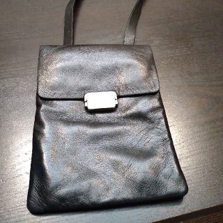 ジョルジオアルマーニ(Giorgio Armani)の【GIORGIO ARMANI】革　ショルダーバッグ(ショルダーバッグ)