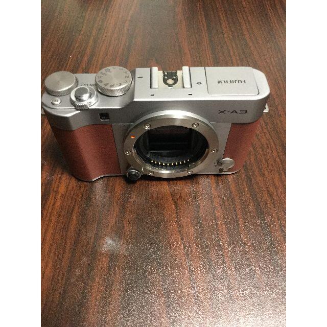 ミラーレスデジタルカメラ　FUJIFILM X-A3 1