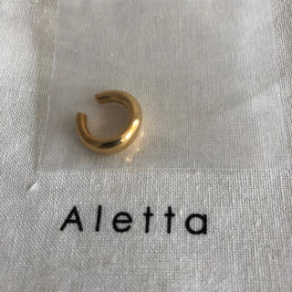 Aletta Plump ear cuff - gold ゴールド(イヤーカフ)