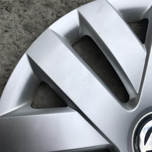 Volkswagen(フォルクスワーゲン)の269 ワーゲン ポロ ホイールキャップ 15インチ 1枚 自動車/バイクの自動車(ホイール)の商品写真