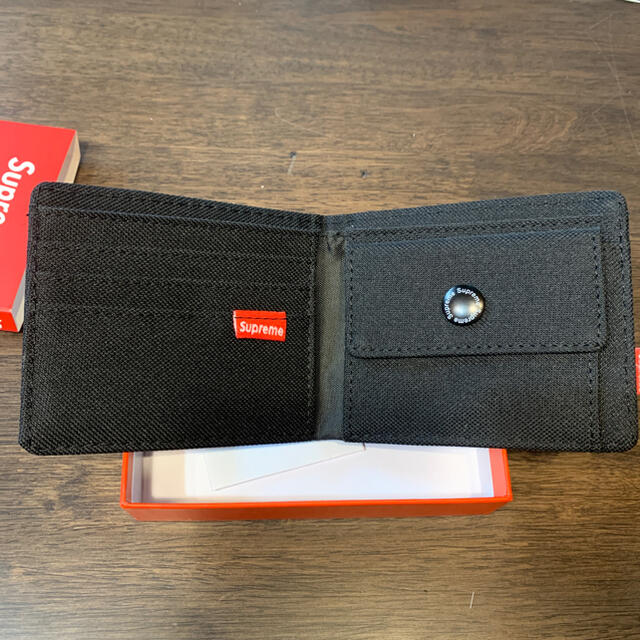 STUSSY(ステューシー)の二つ折り　財布　ストリート系 メンズのファッション小物(折り財布)の商品写真