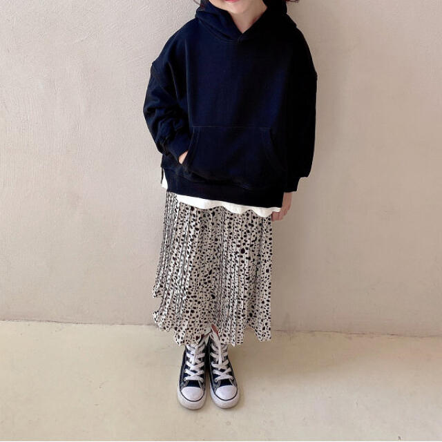 THE SHOP TK(ザショップティーケー)のTHESHOPTK ダルメシアン柄スカート キッズ/ベビー/マタニティのキッズ服女の子用(90cm~)(スカート)の商品写真