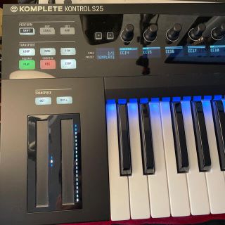  komplete kontrol S25 midiキーボード NI(MIDIコントローラー)