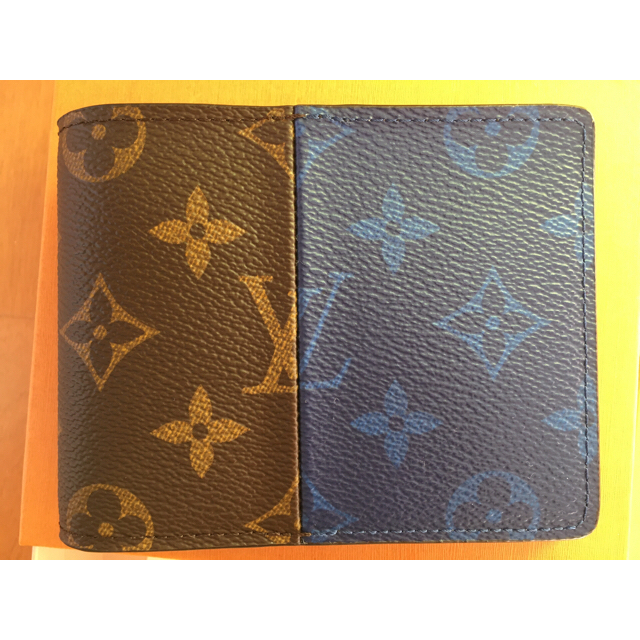 LOUIS VUITTON(ルイヴィトン)の期間限定価格！ルイヴィトン二つ折り財布☆ミュルティプルスプリット メンズのファッション小物(折り財布)の商品写真