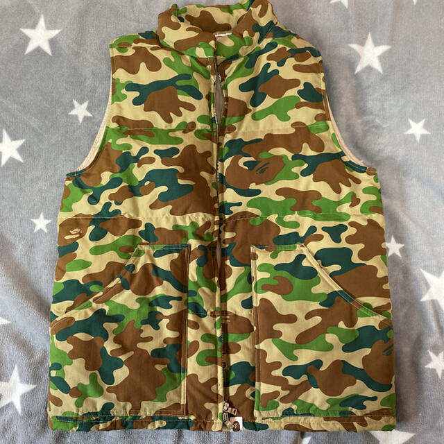 A BATHING APE(アベイシングエイプ)のエイプ ダウンベスト パズルカモ柄 美品 Lサイズ メンズのジャケット/アウター(ダウンベスト)の商品写真