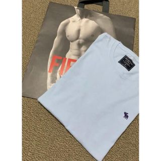 アバクロンビーアンドフィッチ(Abercrombie&Fitch)のイオリ・D様専用★ラスト1着！★ アバクロ メンズワンポイントＵネックTシャツＬ(Tシャツ/カットソー(半袖/袖なし))