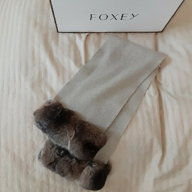 FOXEY(フォクシー)の美品 FOXEY フォクシー　チンチラマフラー レディースのファッション小物(マフラー/ショール)の商品写真