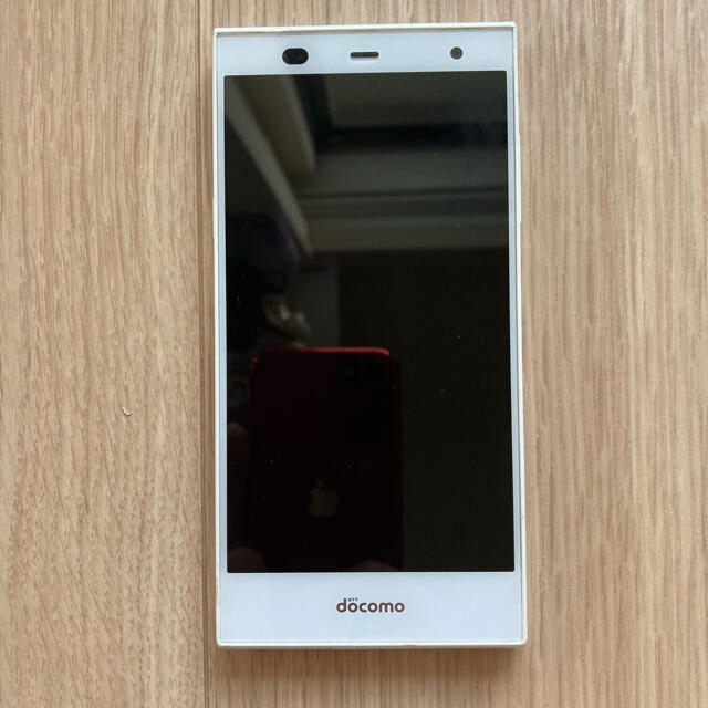 ARROW(アロー)のドコモ アローズ F-01H arrows docomo スマホ/家電/カメラのスマートフォン/携帯電話(スマートフォン本体)の商品写真