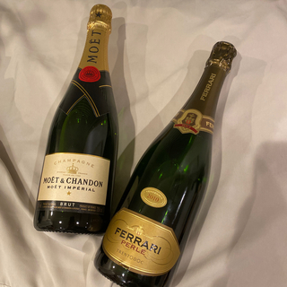 モエエシャンドン(MOËT & CHANDON)のシャンパン　スパークリングワイン　セット(シャンパン/スパークリングワイン)