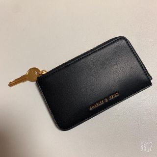 チャールズアンドキース(Charles and Keith)のチャールズアンドキース　ジップアラウンドミニウォレット(財布)