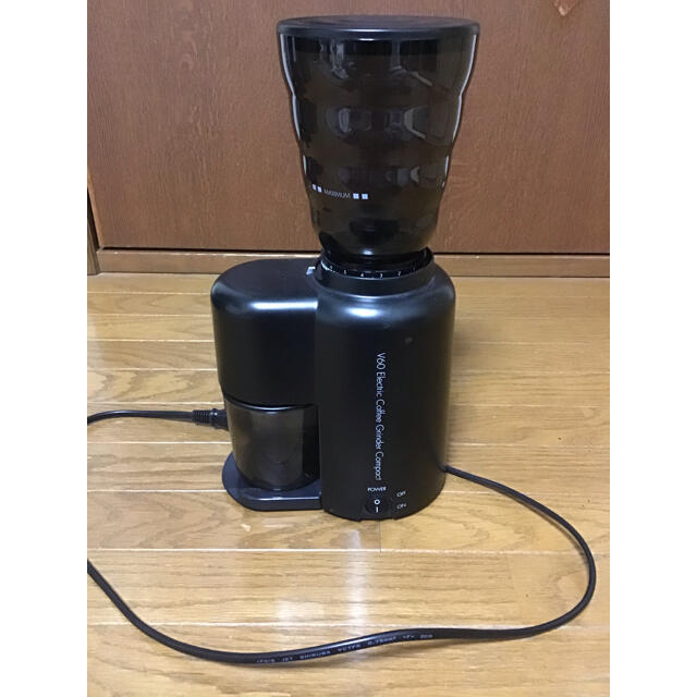 HARIO(ハリオ)のハリオ　v60 Electric coffee grinder compact スマホ/家電/カメラの調理家電(電動式コーヒーミル)の商品写真