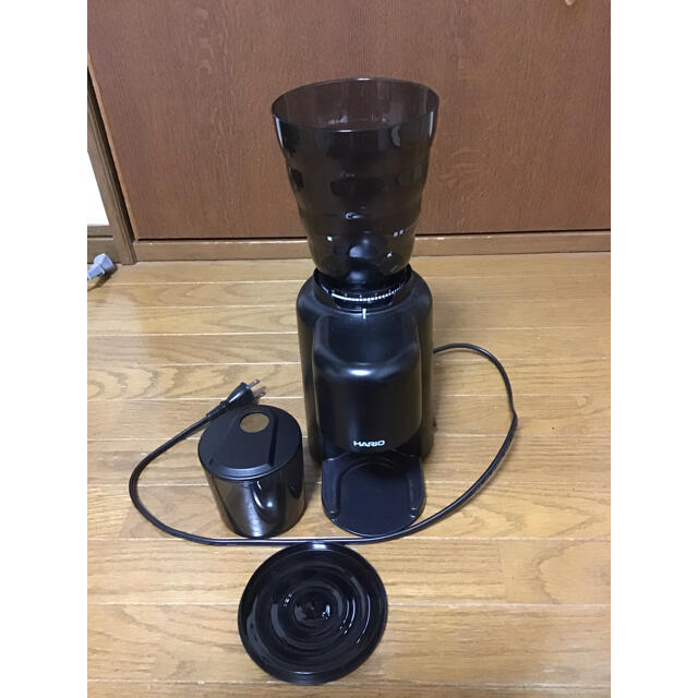 HARIO(ハリオ)のハリオ　v60 Electric coffee grinder compact スマホ/家電/カメラの調理家電(電動式コーヒーミル)の商品写真