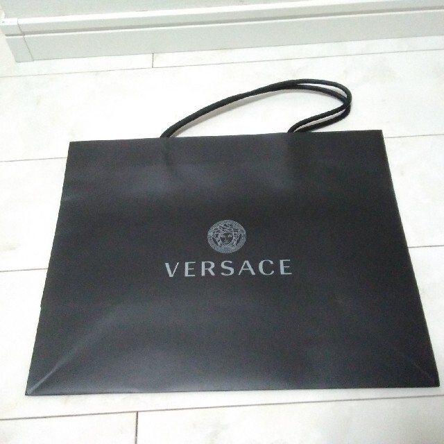 VERSACE(ヴェルサーチ)のヴェルサーチ　ショッパー レディースのバッグ(ショップ袋)の商品写真