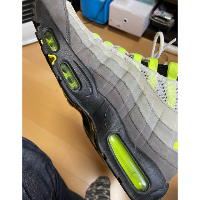 NIKE(ナイキ)のNIKE AIR MAX95 イエロー2018 30センチ メンズの靴/シューズ(スニーカー)の商品写真