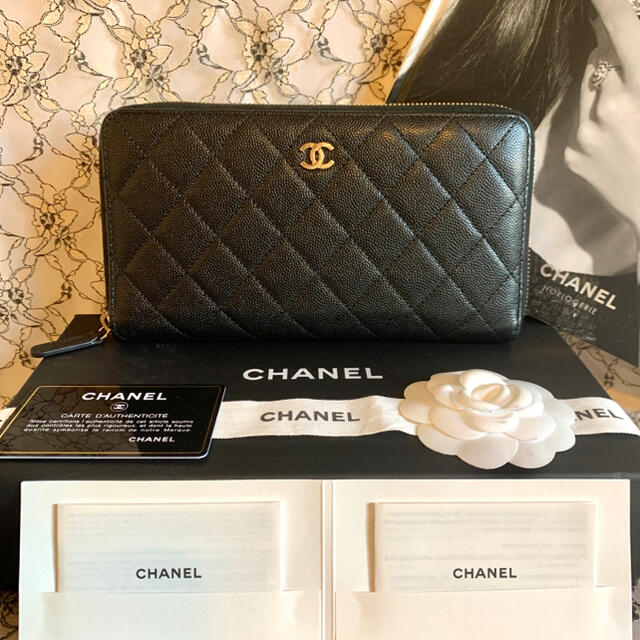 CHANEL(シャネル)のLily様専用 シャネル 美品  クラシック ラージ ジップ ウォレット レディースのファッション小物(財布)の商品写真