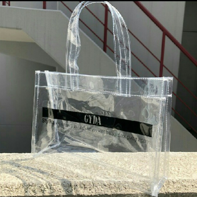 GYDA(ジェイダ)のGYDA  ノベルティ　クリアバック レディースのバッグ(トートバッグ)の商品写真