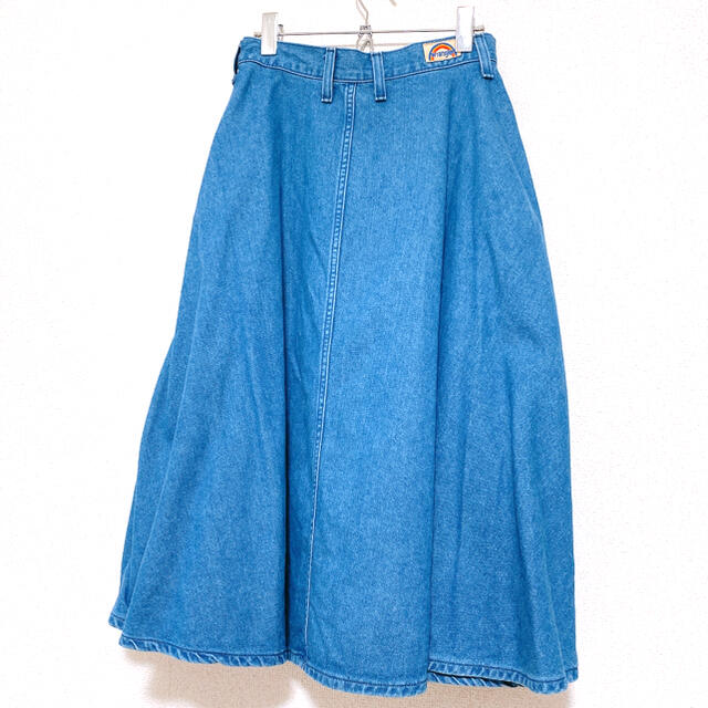 Wrangler(ラングラー)の【Wrangler】FLARE SKIRT ネイビー　ブルー　デニム レディースのスカート(ひざ丈スカート)の商品写真