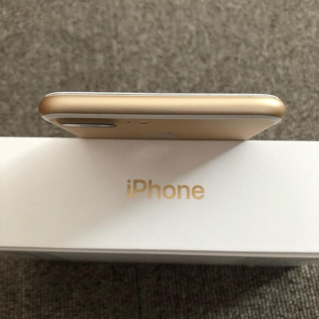 iPhone 7 Plus Gold 128 GB docomo