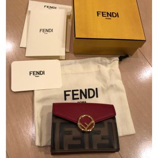 フェンディ(FENDI)のFENDI  三つ折り財布 エフイズフェンディ(財布)