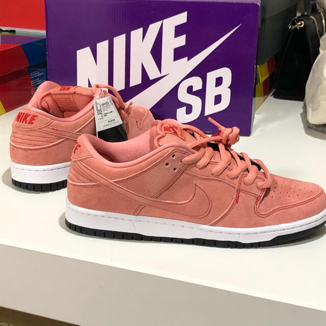 NIKE(ナイキ)のナイキSB ダンク　ピッグ　27cm メンズの靴/シューズ(スニーカー)の商品写真