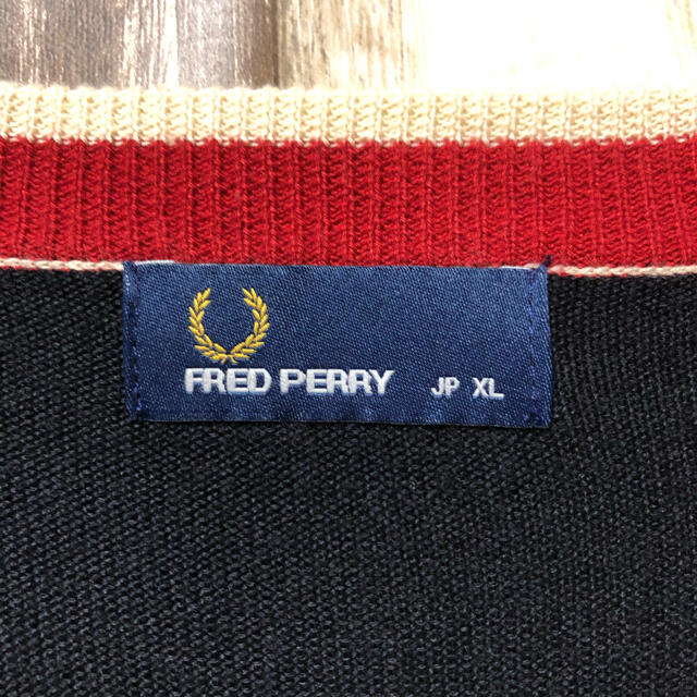 FRED PERRY(フレッドペリー)の美品！ゆるだぼ【FRED PERRY】フレッドペリー カーディガン ストライプ メンズのトップス(カーディガン)の商品写真