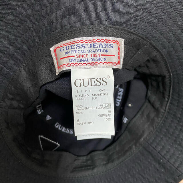 GUESS(ゲス)のバケットハット レディースの帽子(ハット)の商品写真