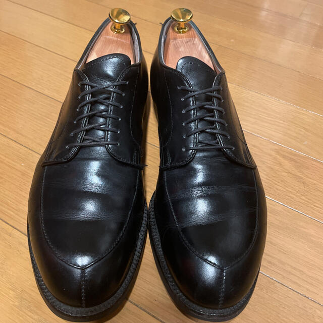 Alden(オールデン)のオールデン Alden Vチップ 5431 UA別注カーフ8.5D 中古 メンズの靴/シューズ(ドレス/ビジネス)の商品写真