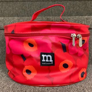 マリメッコ(marimekko)の【miyumiyu様専用】マリメッコ　化粧ポーチ(ポーチ)