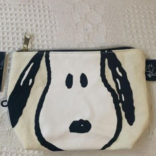 スヌーピー(SNOOPY)の《新品 タグ付き》スヌーピー ポーチ  (キャラクターグッズ)