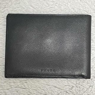 PRADA 折財布 2018年購入美品/コミックプリント　NERO