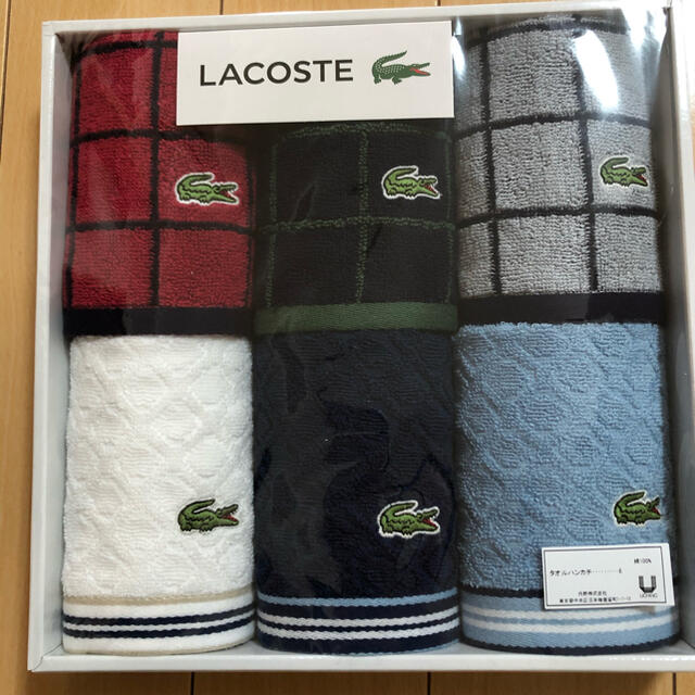 LACOSTE(ラコステ)のどんぐり様専用　ラコステ　タオルセット インテリア/住まい/日用品の日用品/生活雑貨/旅行(タオル/バス用品)の商品写真