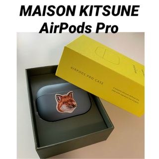 メゾンキツネ(MAISON KITSUNE')の新品 MAISON KITSUNE メゾンキツネ AirPods Pro ケース(ヘッドフォン/イヤフォン)