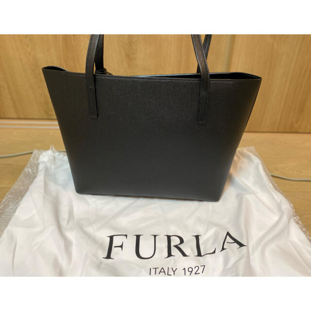 美品⭐︎FURLAフルラ　トート\u0026ショルダーバッグお値下げしました❗️