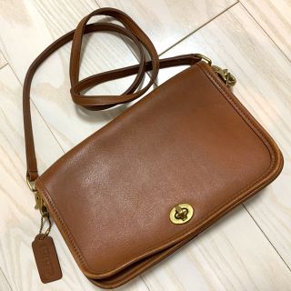 コーチ(COACH)のオールドコーチ　ショルダーバッグ(ショルダーバッグ)