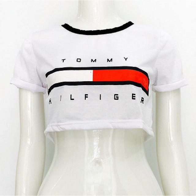 TOMMY HILFIGER(トミーヒルフィガー)の29日まで✩ショートトップス レディースのトップス(Tシャツ(半袖/袖なし))の商品写真