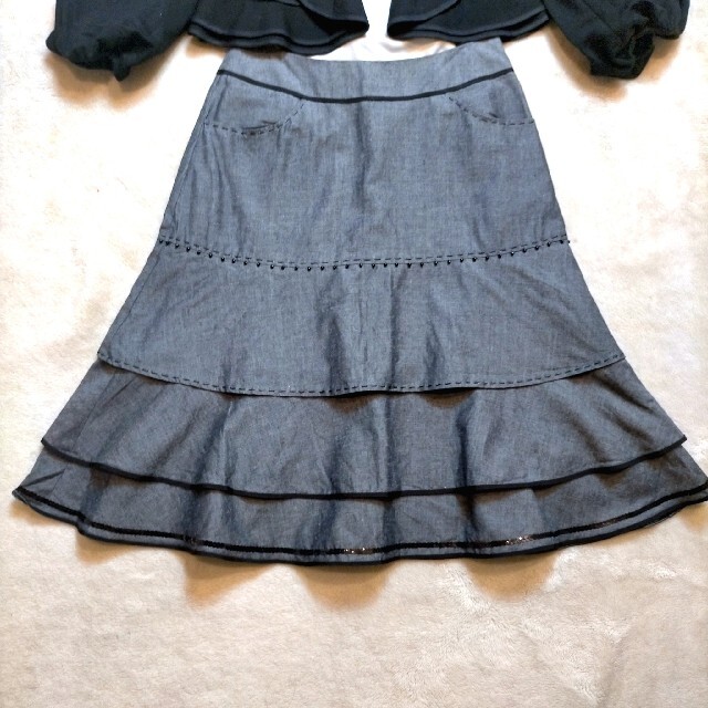 TO BE CHIC(トゥービーシック)のTO BE CHIC☆ティアードスカート  レディースのスカート(ひざ丈スカート)の商品写真