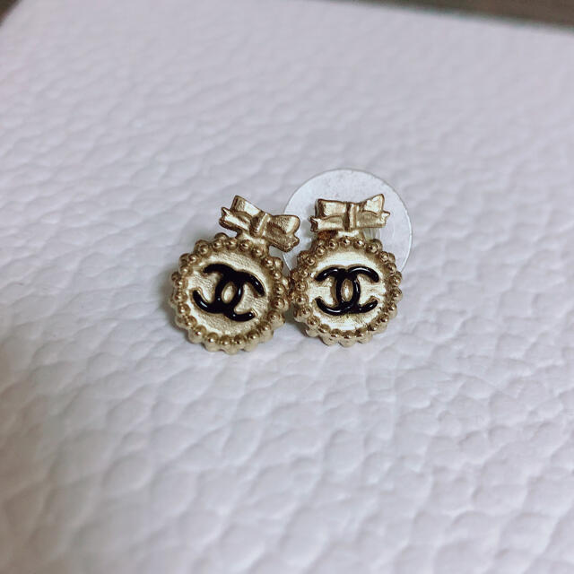 CHANEL ピアス