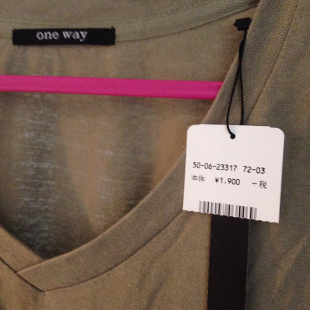 one*way(ワンウェイ)の値札付き ワンウェイ レディースのトップス(Tシャツ(半袖/袖なし))の商品写真